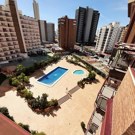 Torremar Con Parking, No Turistico * ベニドルム