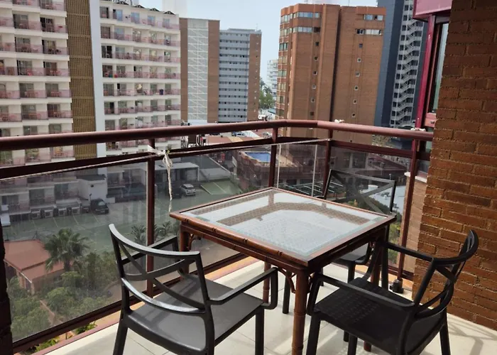 Torremar Con Parking, No Turistico * ベニドルム